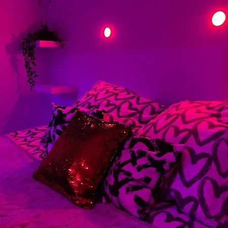 Loft Privatise Avec Xxl Et Piscine Chauffee Bruz